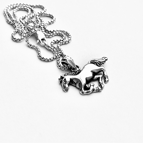 Sterling Silver Unisex Horse Necklace, Animal Necklaces, Stallion Chain, Mustang - Picture 5 of 11